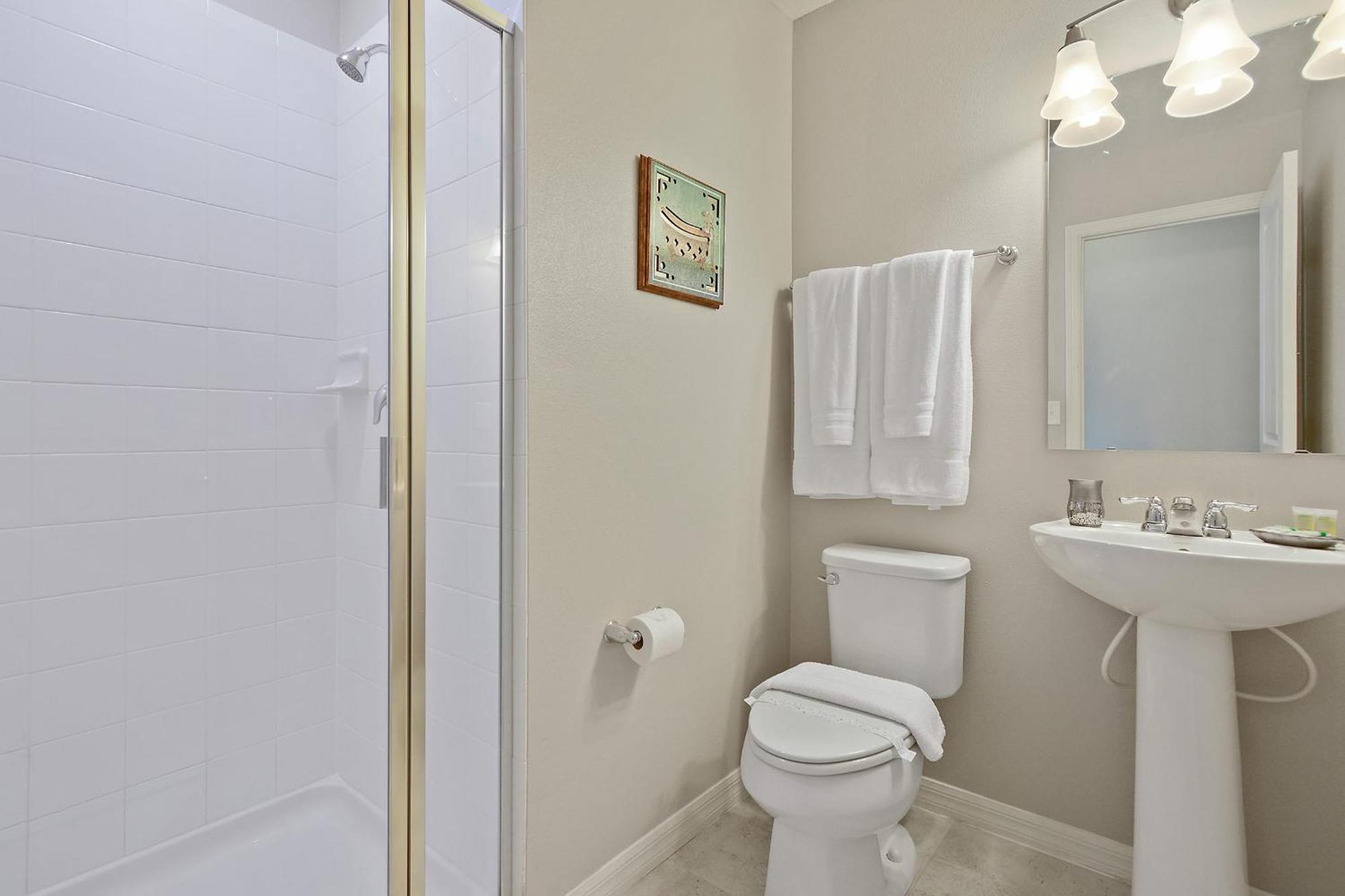 Four Bedrooms Townhome 5122