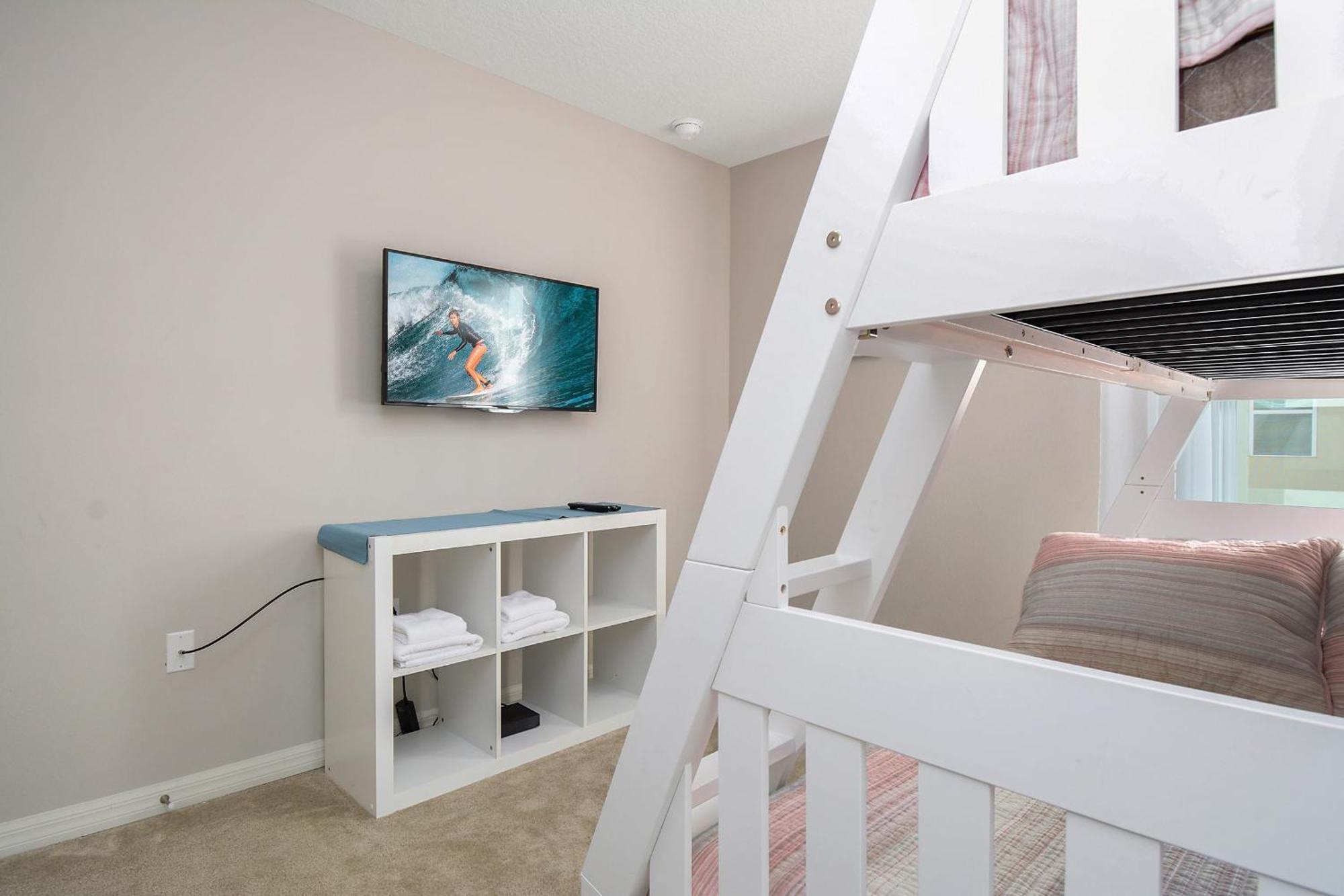 Four Bedrooms Townhome 5122 Holiday home *